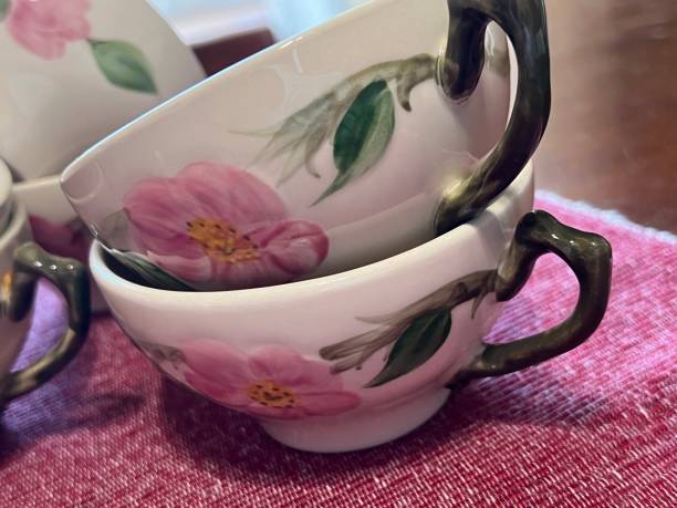istock Flower Petal Dainty Stacked Teacups 2192675484