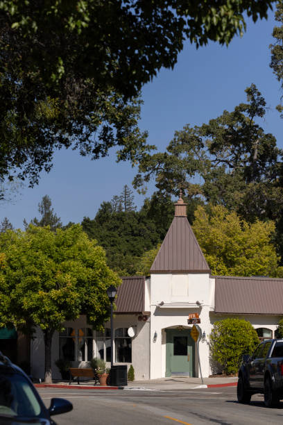 istock Saratoga California 2192701005