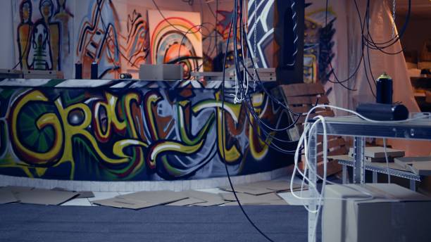 Graffiti skull art in black and white with bold lines, dripping effect. Urban 90s aesthetic, funky, gritty style. Street art, posters, gritty visuals, modern 90s design.