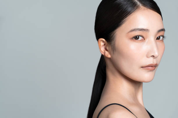 istock Beautiful young black-haired Japanese woman 2192757529