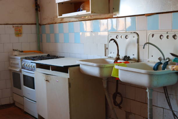 istock Charming Vintage Kitchen Interior Featuring Dual Sinks and a Classic Stove Setup 2192832271