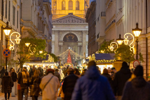 istock Festive Evening Market in Front of St. Stephen's Basilica Budapest 2192847315