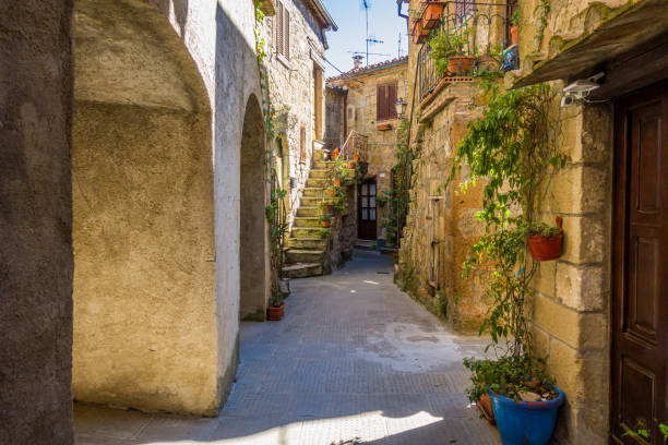 istock Exploring the charming narrow streets of pitigliano, italy 2192860031
