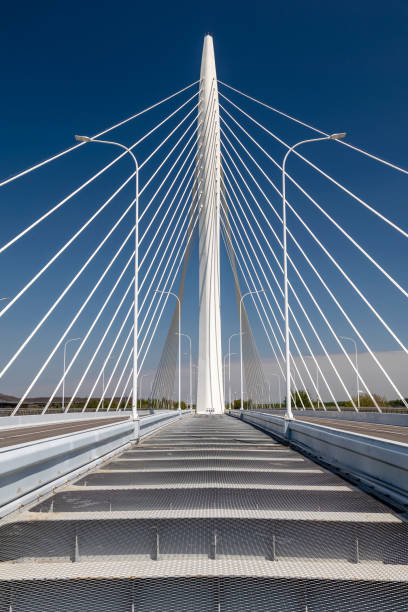 istock The magnificent and grand bridge 2193023793