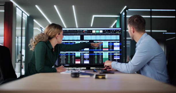 istock Corporate Business Presentation In Office 2193033153