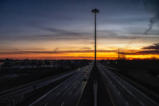 istock QEW Niagara Bound in the Early Morning 2193039956