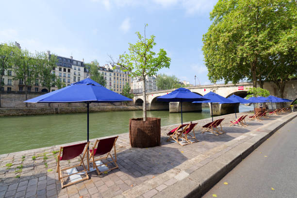 istock Paris-Plage beach along the Seine River 2193073652