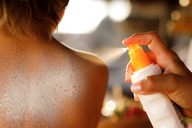 Let mommy put you suntan lotion!