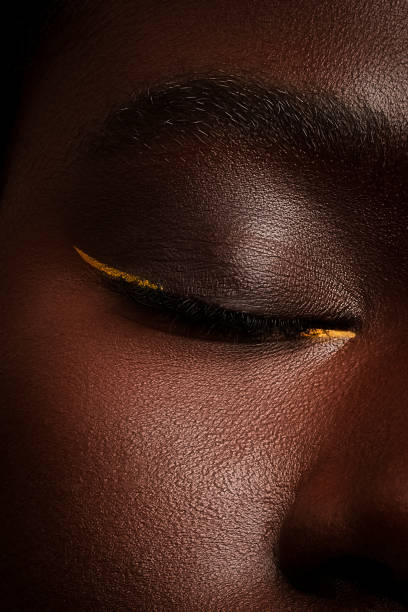 istock Yellow eyelid and eyeliner 2193133222