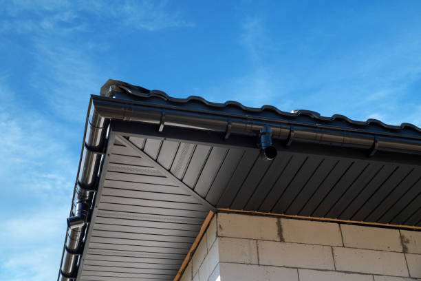istock Roof corner with modern guttering and clear blue sky during the afternoon 2193225651