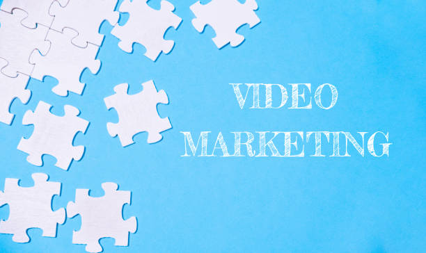 istock Jigsaw puzzle with the words video marketing written on it 2193239004