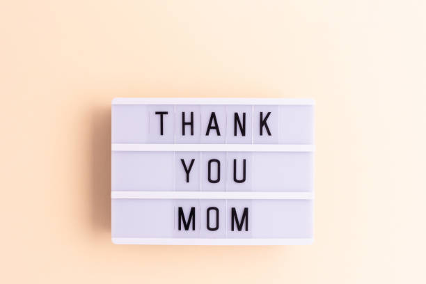 istock Lightbox with quote Thank you mom. 2193391076