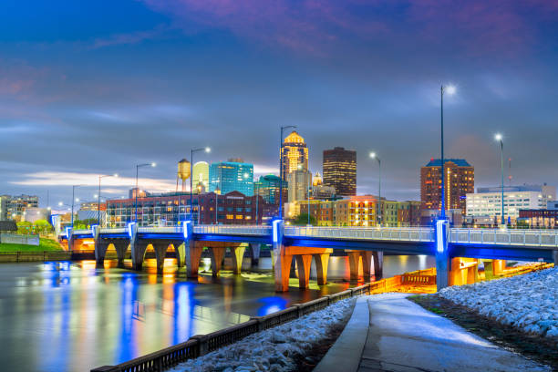 istock Des Moines, Iowa, USA Skyline on the River 2193434142