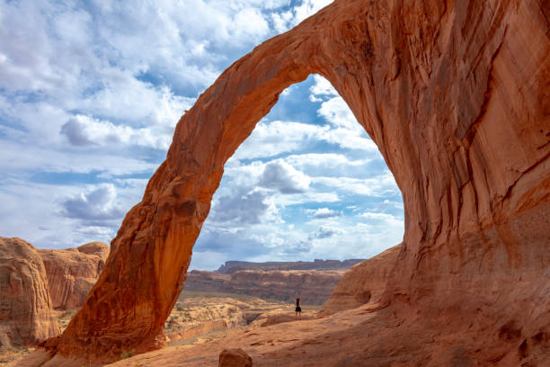 istock So big arch, the corona one 2193592954