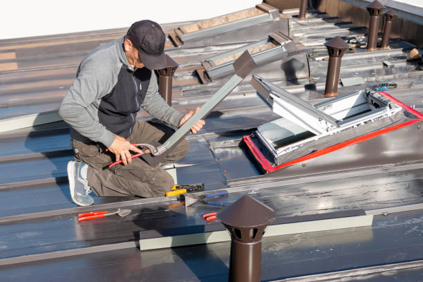 Garret Window 90+ Craftsman Skylights Stock Photos, Pictures & Royalty-Free Images ...
