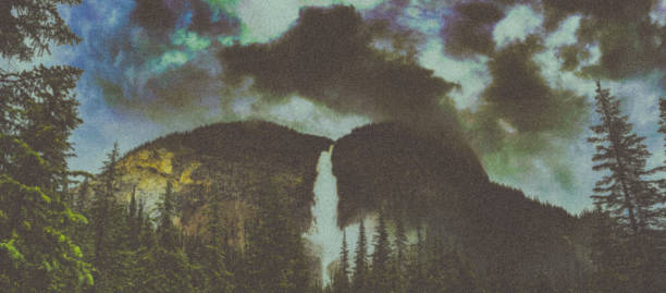 Takkakaw Falls, Yoho National Park, British Columbia, Canada