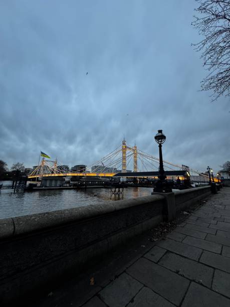 istock Chelsea Embankment 2193636676