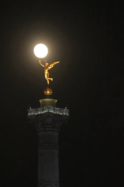 istock Liberty and the Moon Paris 2193741047