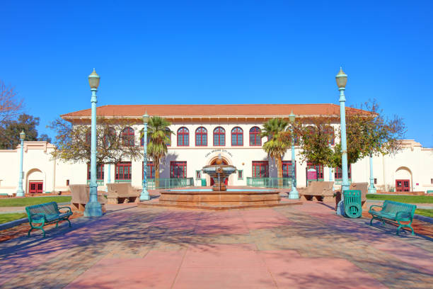 istock Casa Grande City Hall 2193741552