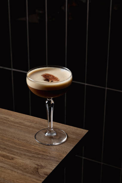 kuvapankkikuvat ja rojaltivapaat kuvat aiheesta espresso martini - espresso