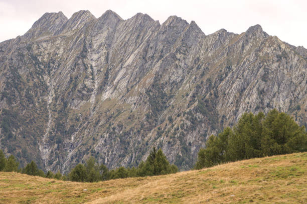 Cima di Cavislone (2541) seen from Alpe Granda