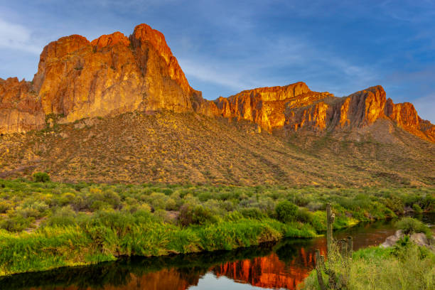 istock Saguaro Lake Arizona 2193882899