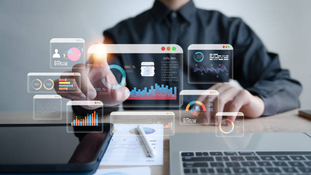 ein analyst verwendet einen computer und ein dashboard für die datenanalyse und ein datenmanagementsystem mit kpi - software stock-fotos und bilder