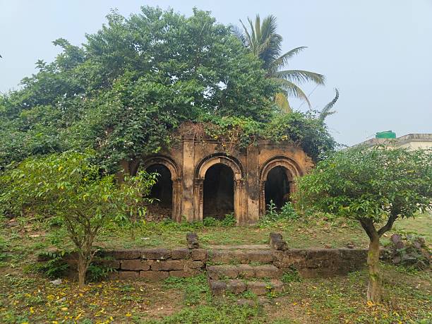 istock Old retro styled temple of Bishnupur 2194012954