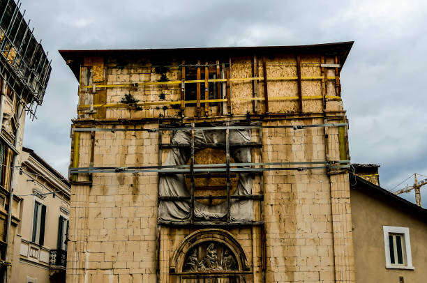 istock A building with a large archway and a window 2194023064