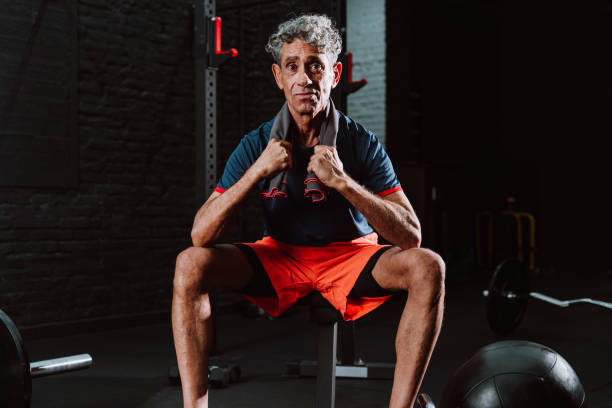 istock Fit senior man in the gym 2194025197