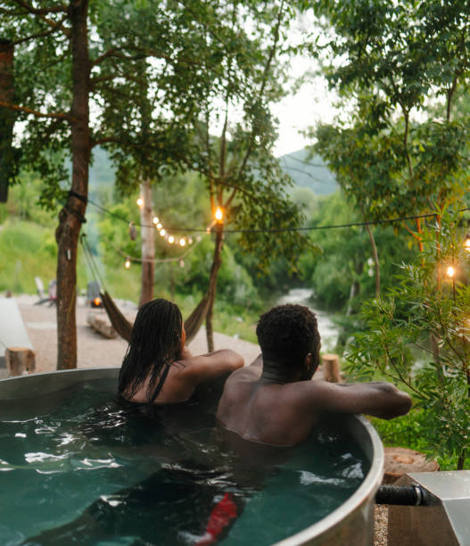 istock Date in the garden tub 2194058734