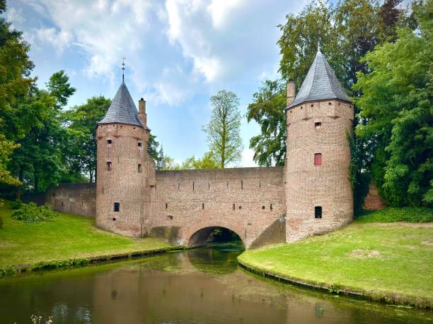 istock Watergate ‘Monnikendam’ at Amersfoort, Netherlands 2194096454