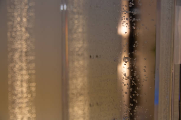Special healing water waves circulate inside acrylic polycarbonate aqua wall panels. Maintenance-free Japanese technology.
