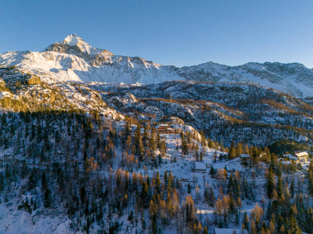 istock Valmalenco massiccio del Bernina. 2194235897