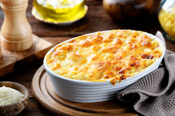 istock Fresh Baked Creamy Macaroni and Cheese 2194248424