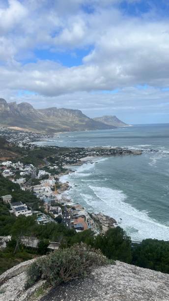 istock Scenic Cape Town coastline with mountains and ocean. 2194264199