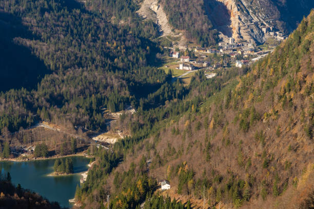 istock Julian Alps in autumn 2194266937