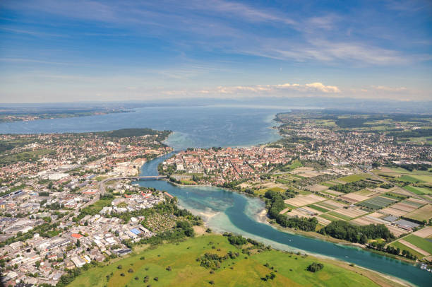 Blick auf Konstanz am Bodensee, der Rhein teilt die Stadt