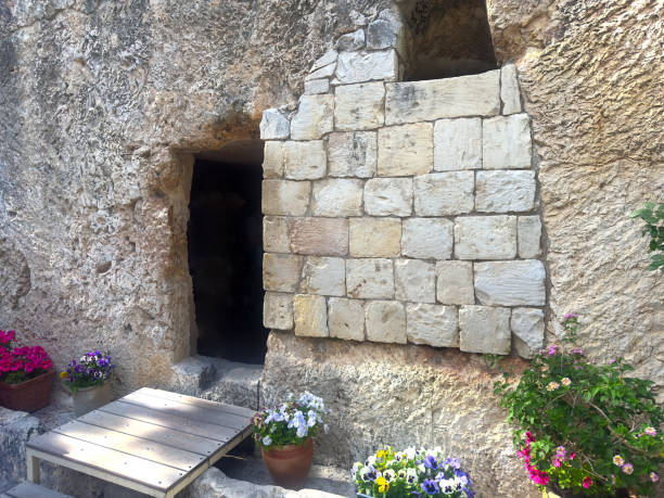 istock Garden Tomb Color 2194455303