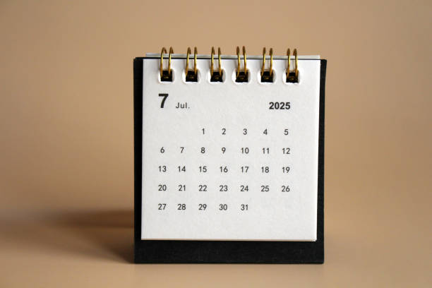 istock new year 2025 desk calendar 2194465514
