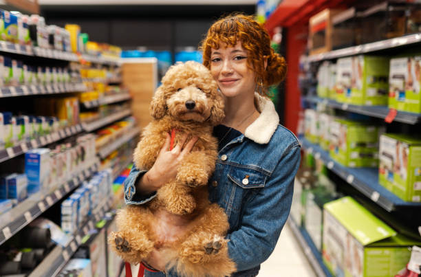 istock Having fun in a pet shop 2194515190