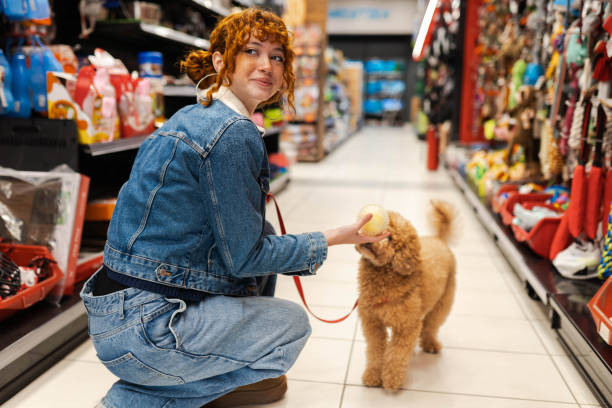 istock Having fun in a pet shop 2194518690