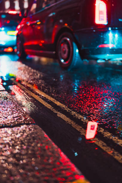istock Rainy night in London 2194559429