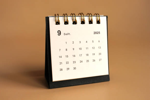 istock calendar new year 2025 2194707133