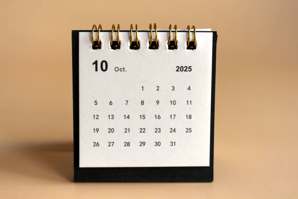 istock calendar new year 2025 2194707192