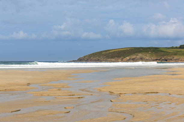 istock Waves coming ashore and flooding the beach 2194729398