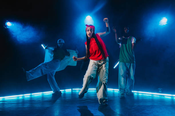 istock Group of hip hop dancer dancing together. 2194830981