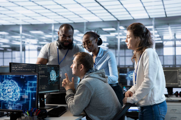 Normal Computing Team 5,200+ Computer Network Operations Stock Photos, Pictures & Royalty ...