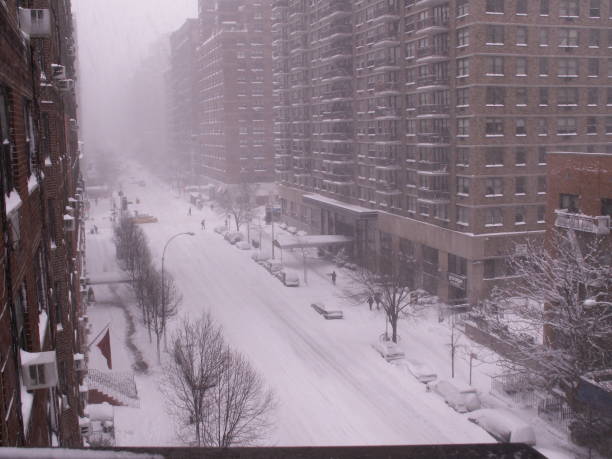 istock NYC Blizzard of 2006 2194949229