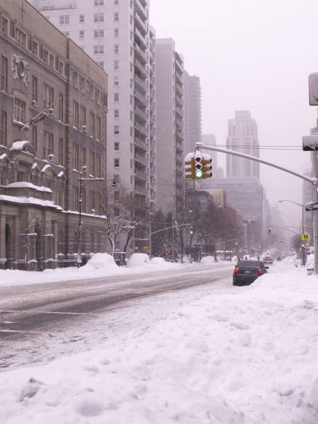 istock NYC Blizzard of 2006 2194949376